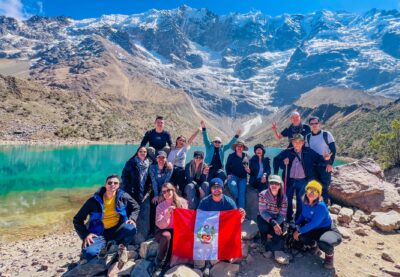 La Laguna Humantay: El Tesoro Turquesa de Cusco